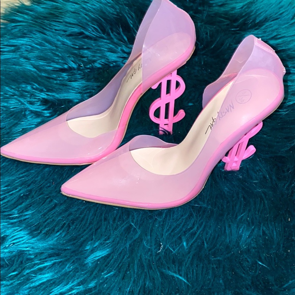 Nasty gal pink pumps